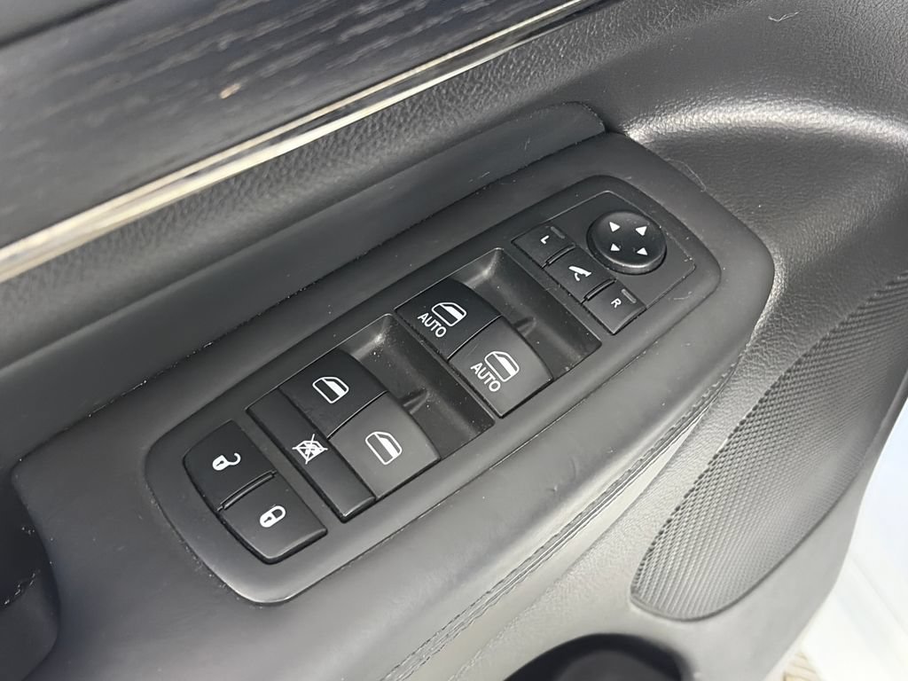 Used 2019 Jeep Grand Cherokee High Altitude AWD/4WD image 26
