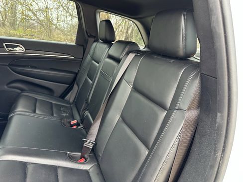 Used 2020 Jeep Grand Cherokee Limited image 17