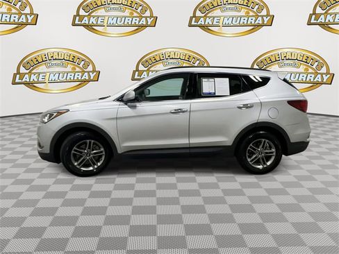 Used 2017 Hyundai Santa Fe Sport image 8