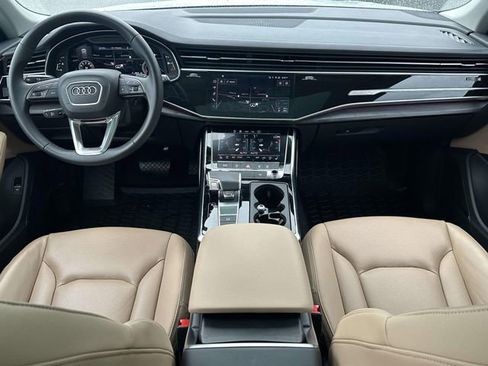 Used 2023 Audi Q8 Premium Plus image 17