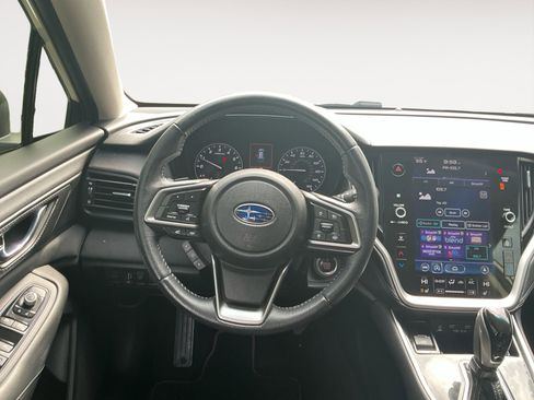 Used 2022 Subaru Outback Premium AWD/4WD image 12