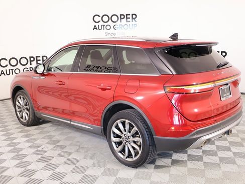 Used 2021 Lincoln Corsair Standard w/ Premium Package image 24