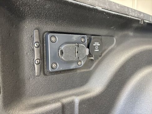 Used 2024 RAM 2500 Laramie image 15