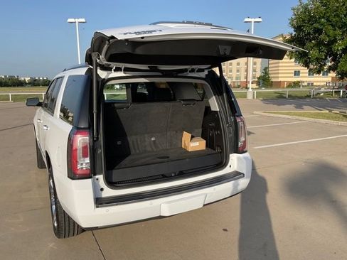 Used 2018 GMC Yukon Denali w/ Denali Ultimate Package AWD/4WD image 6