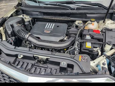 Certified 2023 Cadillac XT5 Premium Luxury AWD/4WD image 33