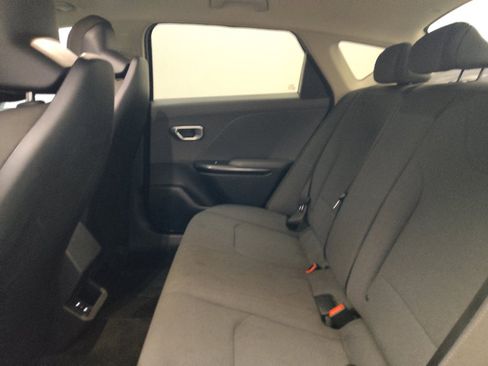 Used 2025 Kia K4 FWD image 18