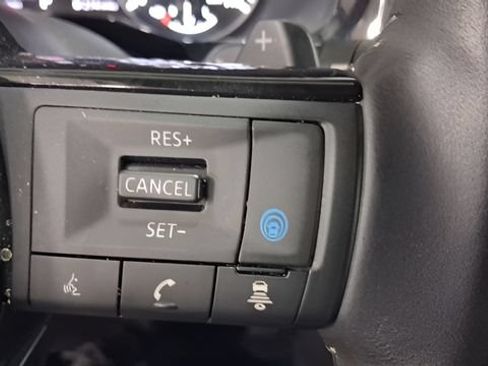 Used 2025 Nissan Pathfinder SL w/ Cargo Package FWD image 37