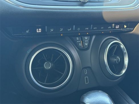Used 2019 Chevrolet Blazer LT image 26