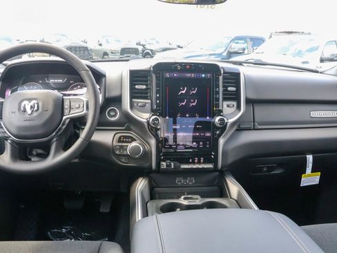 New 2026 RAM 1500 Big Horn AWD/4WD image 16