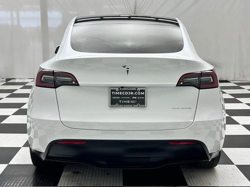 Used 2023 Tesla Model Y Long Range image 6