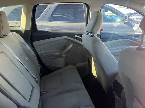 Used 2018 Ford Escape SE image 7