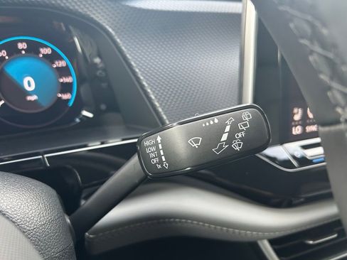 New 2026 Volkswagen Atlas Cross Sport SEL R-Line image 18