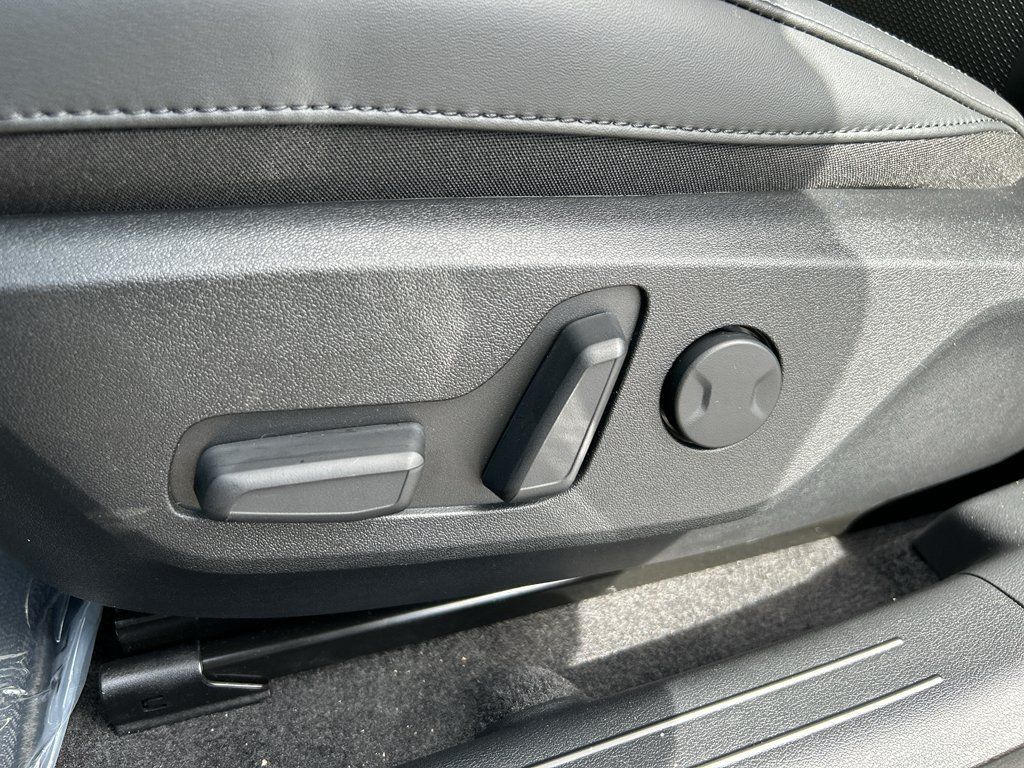 New 2026 Kia EV6 Light AWD/4WD image 17