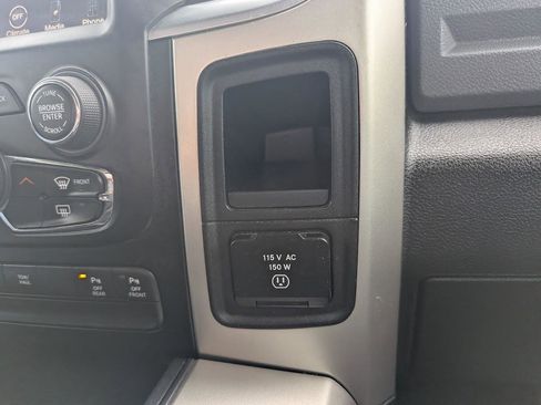 Used 2016 RAM 1500 Big Horn AWD/4WD image 24