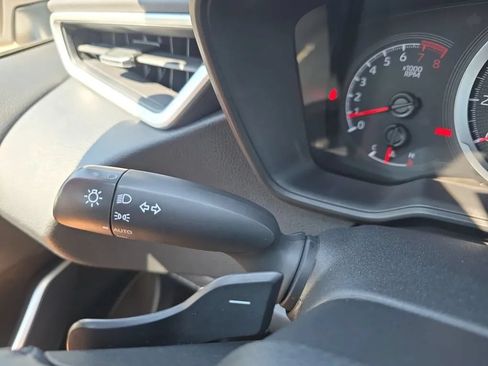 Used 2021 Toyota Corolla SE FWD image 19