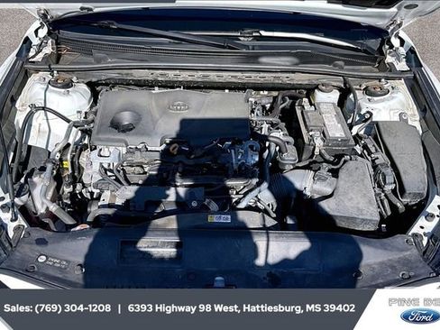 Used 2024 Toyota Camry LE image 8