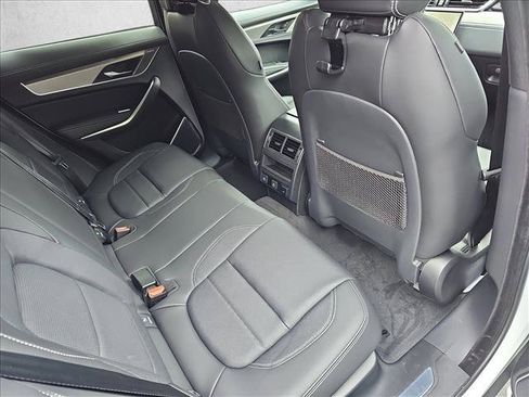Used 2026 Jaguar F-PACE R-Dynamic S AWD/4WD image 8