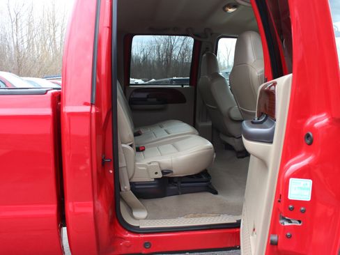 Used 2006 Ford F250 Lariat image 38