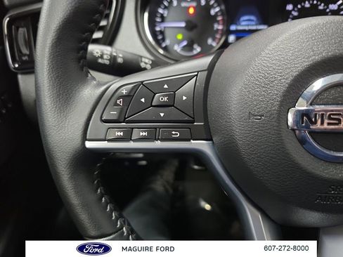 Used 2022 Nissan Rogue Sport SV w/ Technology Package AWD/4WD image 22