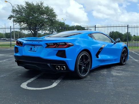 Used 2022 Chevrolet Corvette Stingray Coupe w/ 1LT RWD image 6