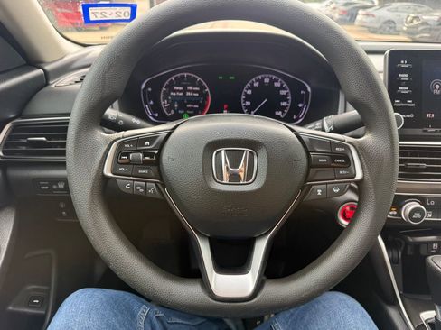 Used 2018 Honda Accord LX image 11