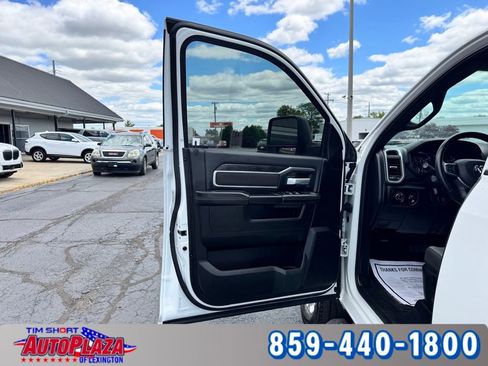 Used 2024 RAM 2500 Big Horn AWD/4WD image 54