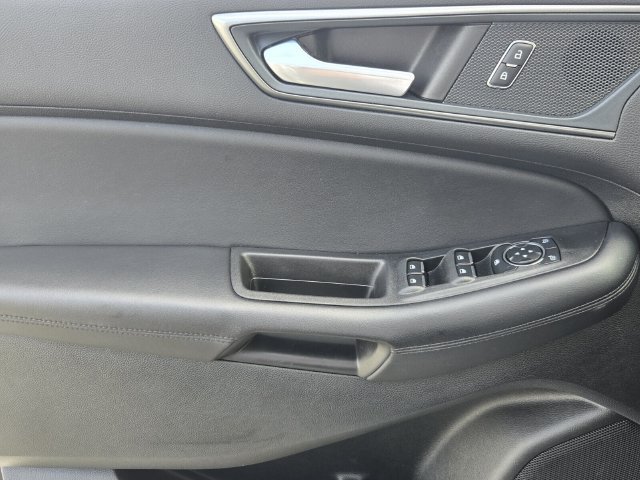 Used 2024 Ford Edge SE w/ Black Appearance Package AWD/4WD image 30