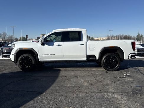 New 2026 GMC Sierra 2500 Denali w/ Denali Reserve Package image 10
