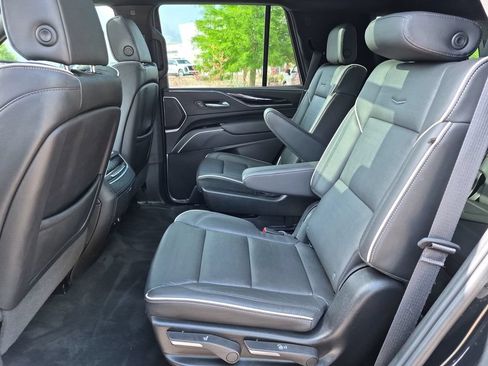 Used 2024 Cadillac Escalade Sport w/ LPO, ONYX Package AWD/4WD image 38