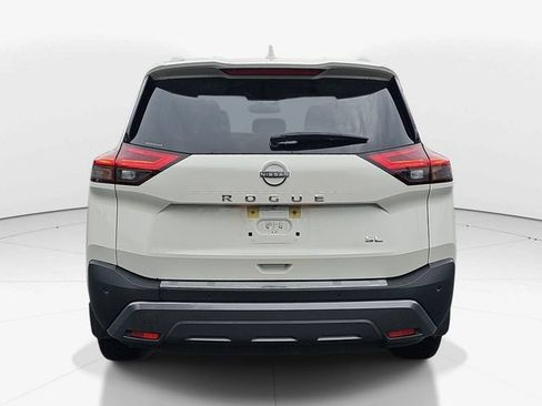 Used 2023 Nissan Rogue SL w/ SL Premium Package FWD image 4