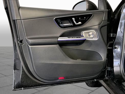 New 2026 Mercedes-Benz GLC 300 4MATIC image 11