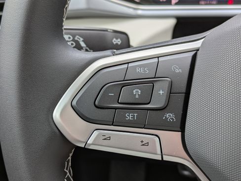 New 2026 Volkswagen Taos SEL image 27