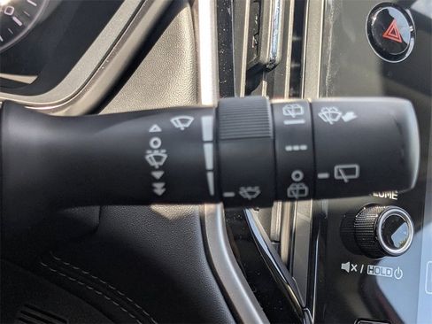 New 2025 Subaru Outback Limited image 31