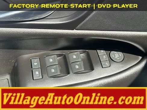 Used 2020 Cadillac Escalade ESV Premium Luxury AWD/4WD image 13