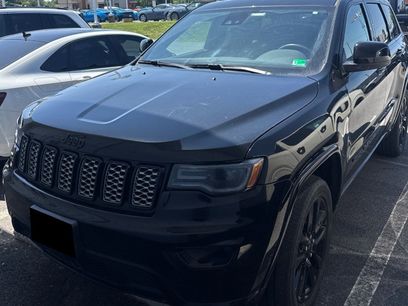 Used 2020 Jeep Grand Cherokee Altitude