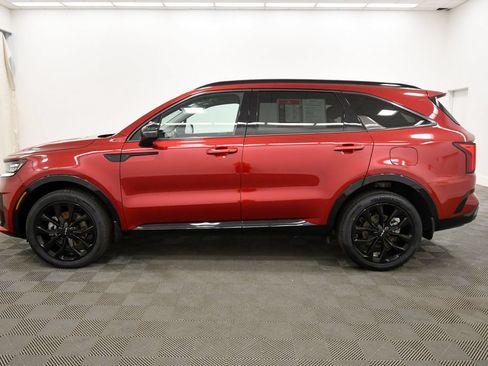 Certified 2023 Kia Sorento SX AWD/4WD image 4