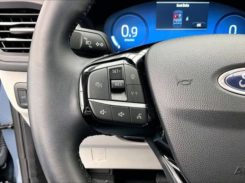 Certified 2025 Ford Escape Active w/ Active Premium Tech Pack FWD image 18