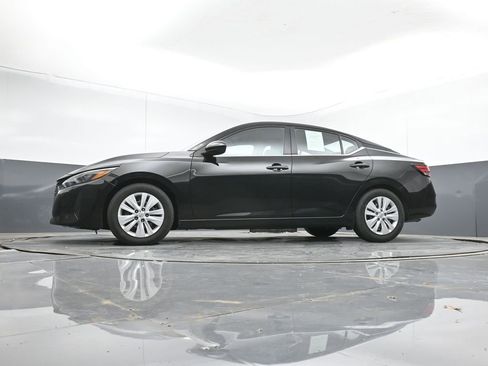 Used 2025 Nissan Sentra S FWD image 38