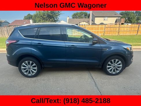 Used 2018 Ford Escape Titanium FWD image 4