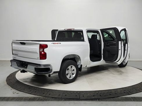 Used 2025 Chevrolet Silverado 1500 LT AWD/4WD image 15