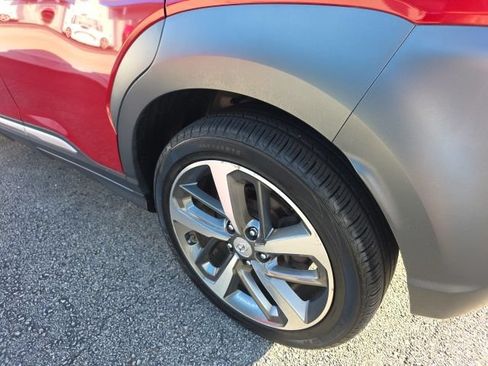 Used 2021 Hyundai Kona Limited w/ Cargo Package AWD/4WD image 11