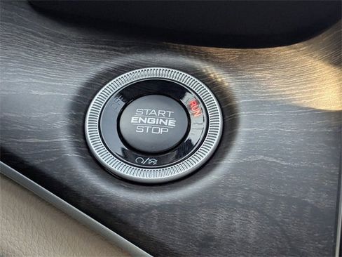 New 2025 Jeep Grand Cherokee Limited image 28