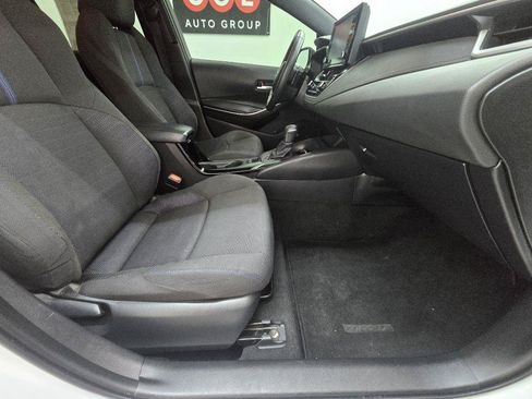 Used 2022 Toyota Corolla SE w/ SE Premium Package FWD image 21
