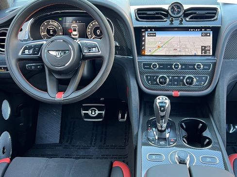 New 2026 Bentley Bentayga Speed image 4