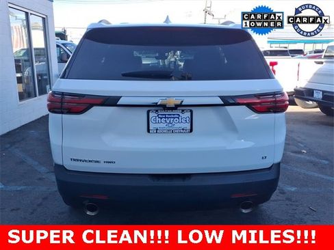 Used 2023 Chevrolet Traverse LT w/ LT Premium Package image 5