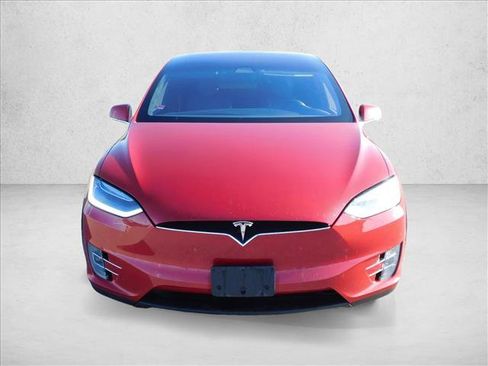 Used 2017 Tesla Model X 90D AWD/4WD image 2