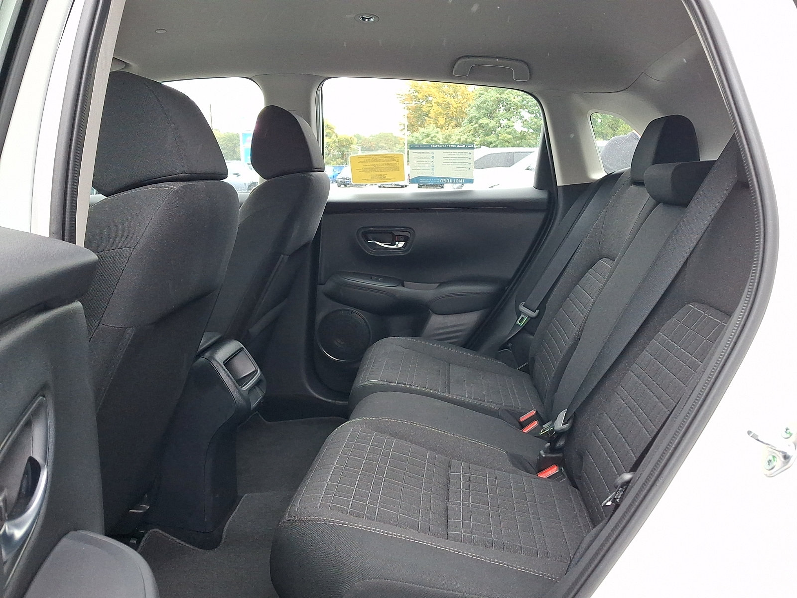 Used 2025 Honda HR-V LX image 10