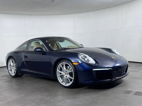 Certified 2017 Porsche 911 Carrera RWD image 9