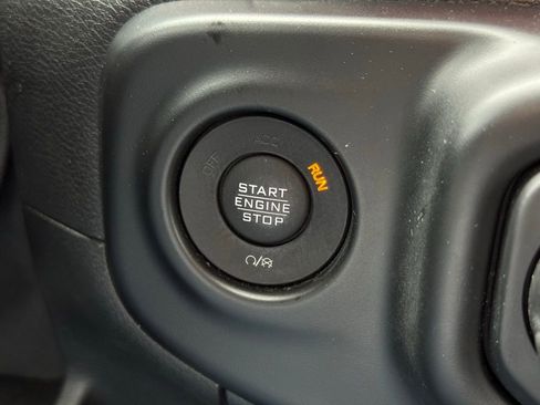 Used 2021 Jeep Gladiator Rubicon image 36