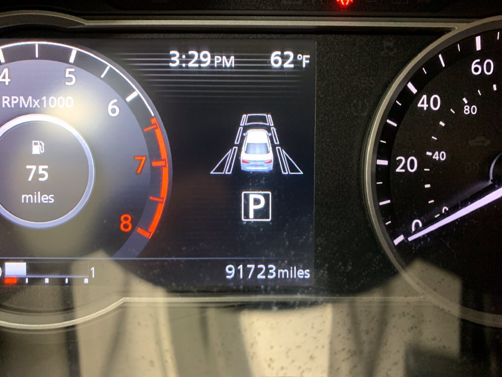 Used 2020 Nissan Versa SV FWD image 28